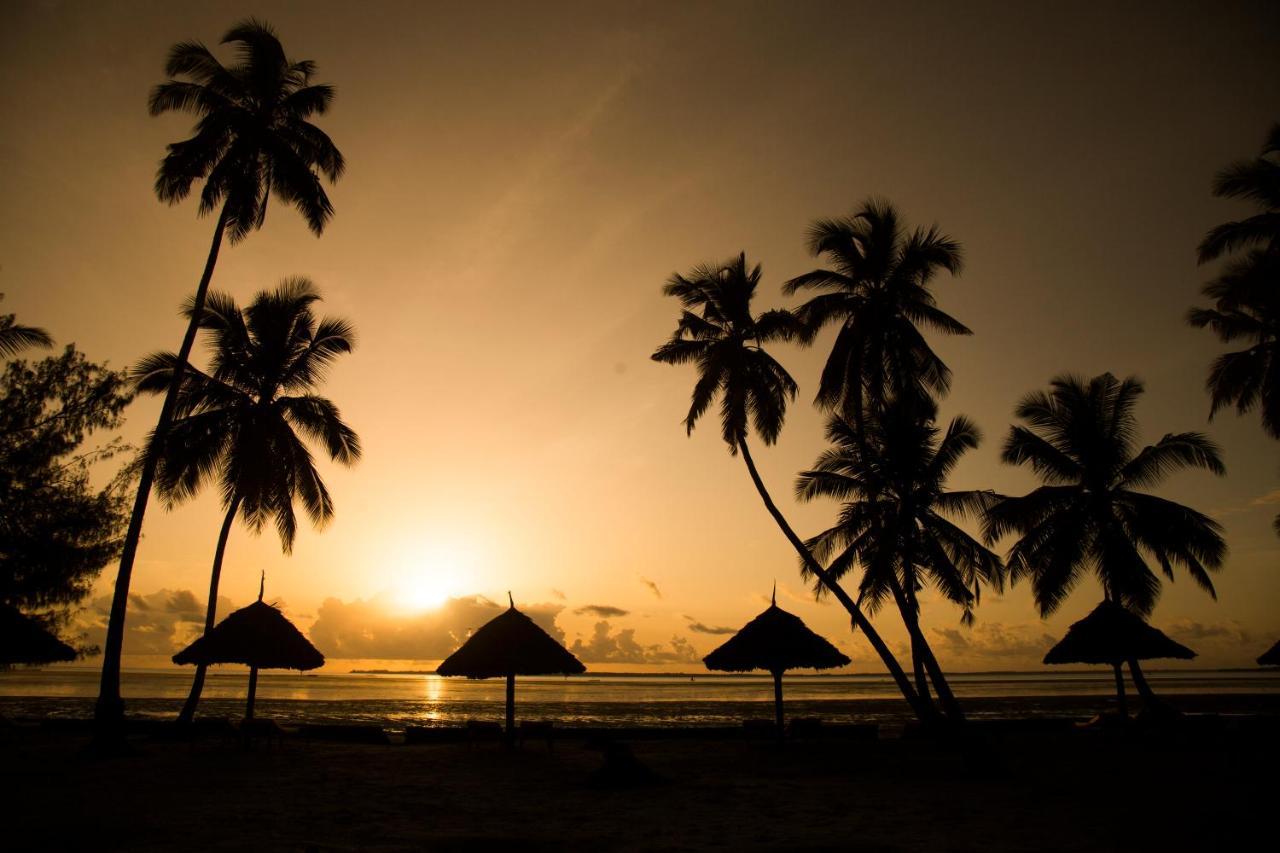 Antonio Beach Tree House Hotel & Spa ウロア エクステリア 写真